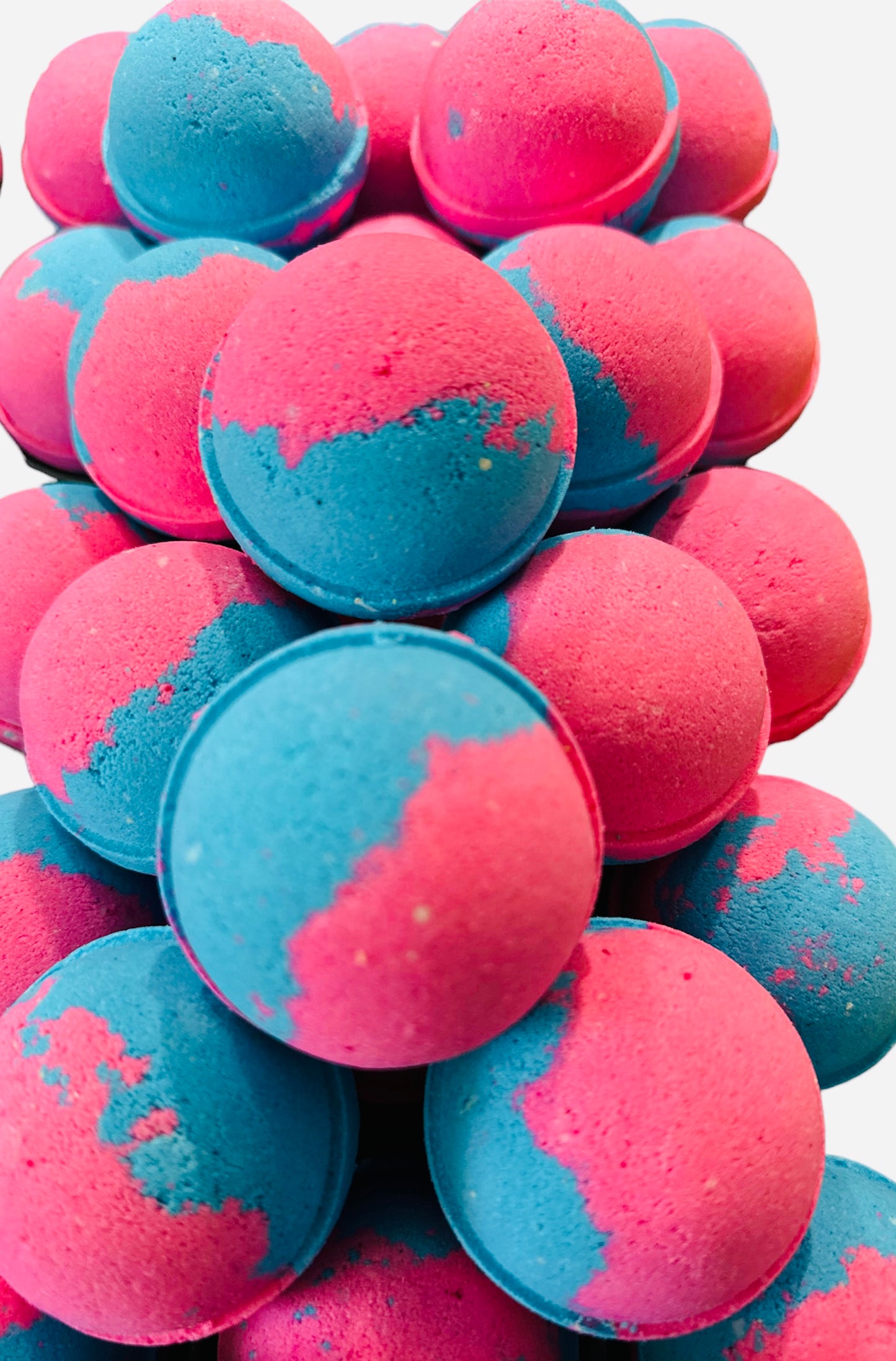 Bath Bombs: Rounds with Sweet Almond Oil